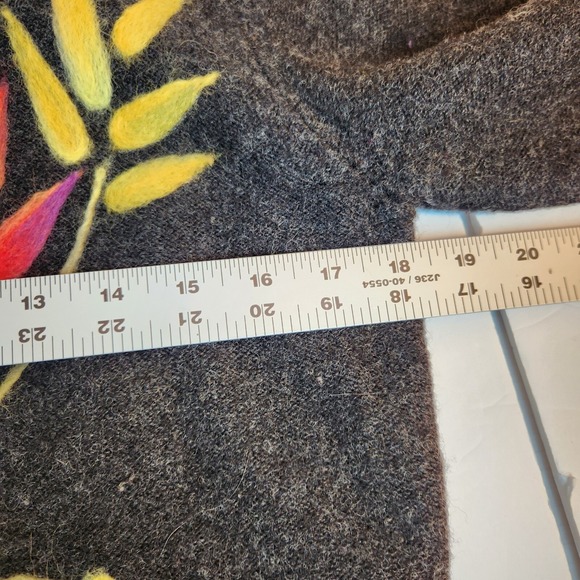 Vtg Talbots Womens Cardigan Sweater Sz Small Charcoal Gray Wool & Felt Leaf Top - Picture 11 of 16